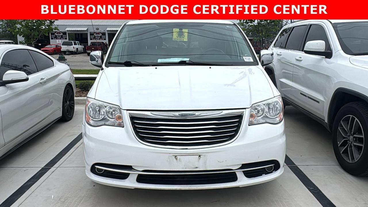 2013 Chrysler Town & Country Touring-L