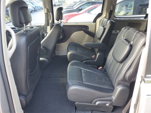 2013 Chrysler Town &amp; Country Touring-L St. Augustine FL