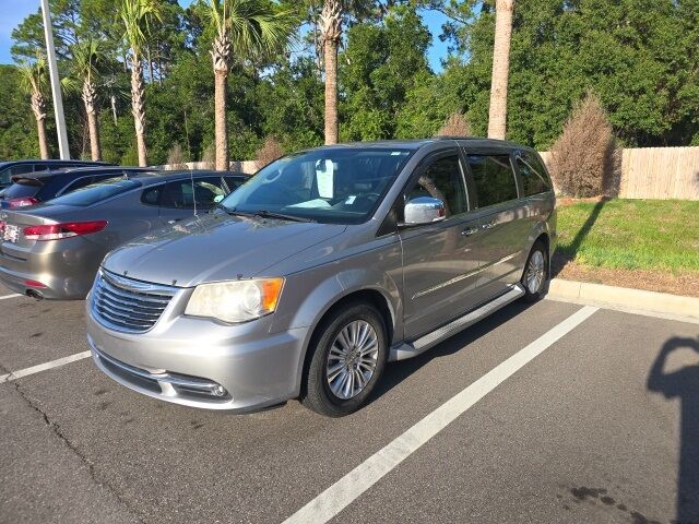 2013 Chrysler Town &amp; Country Touring-L St. Augustine FL