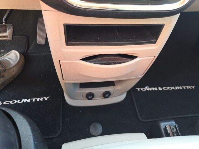2013 Chrysler Town &amp; Country Touring-L St. Augustine FL