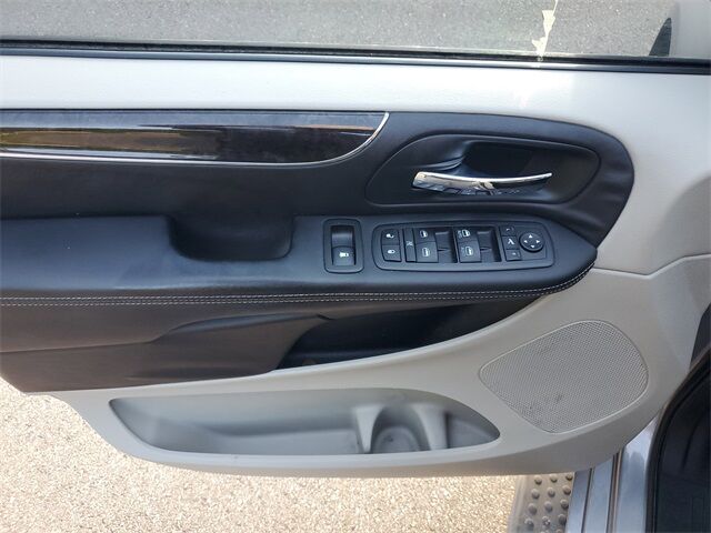 2013 Chrysler Town &amp; Country Touring-L St. Augustine FL