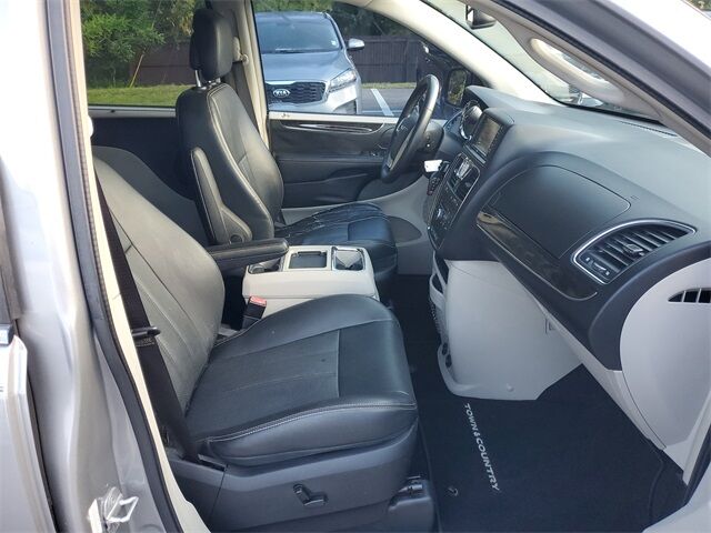 2013 Chrysler Town &amp; Country Touring-L St. Augustine FL