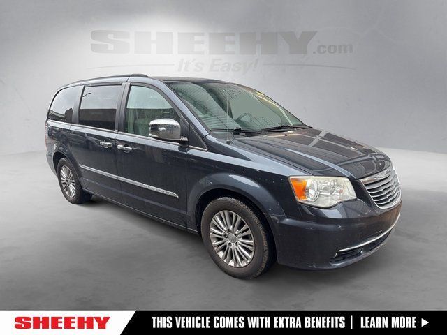 2013 Chrysler Town &amp; Country Touring-L