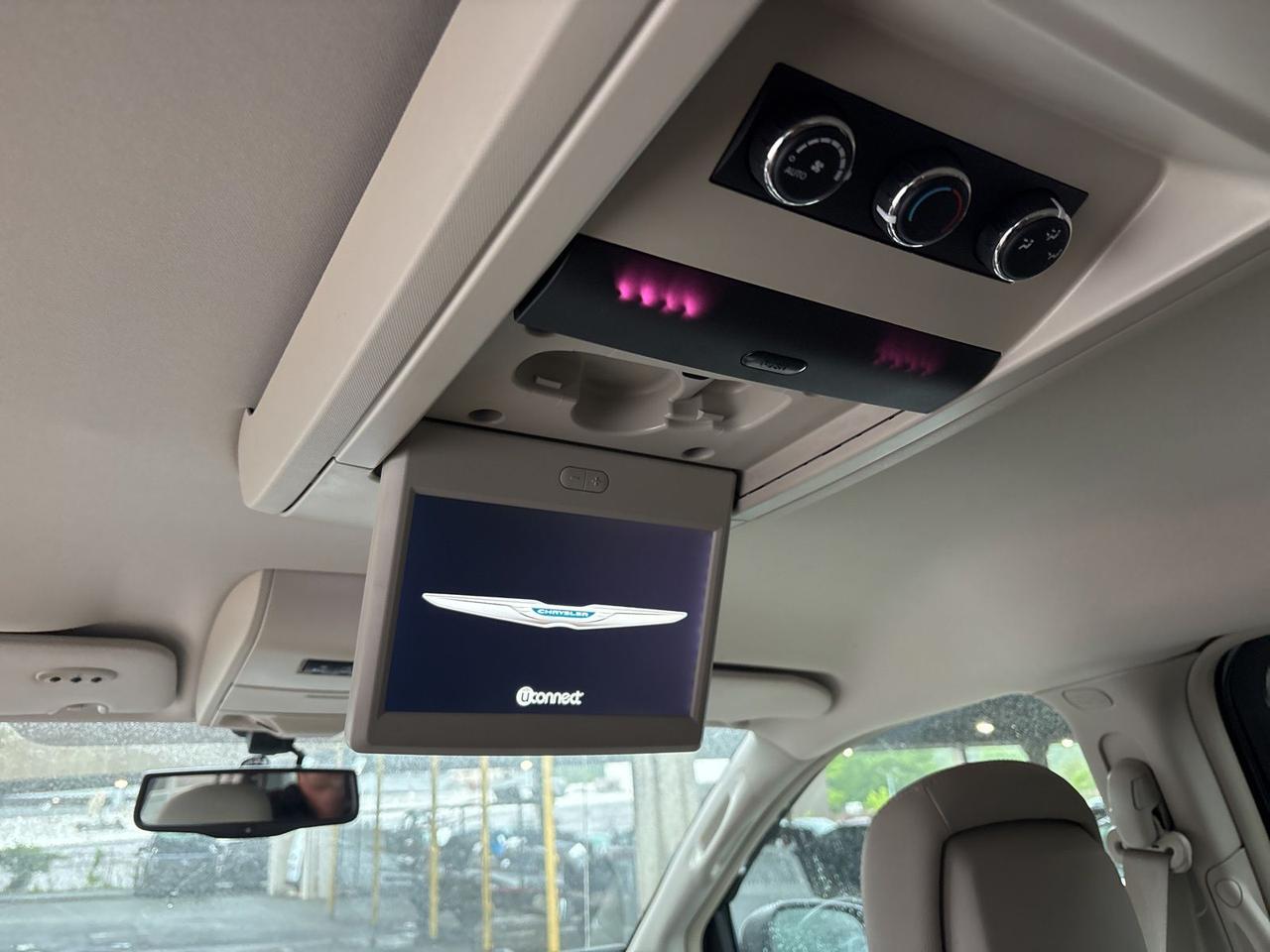 2013 Chrysler Town &amp; Country Touring-L Gaithersburg MD