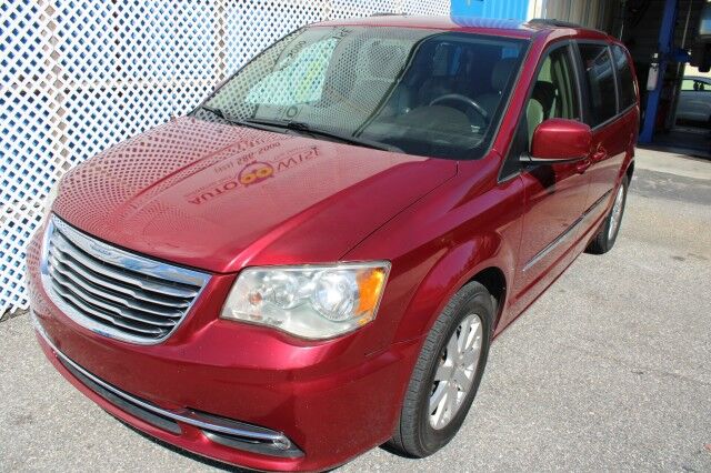 2013 Chrysler Town & Country Touring