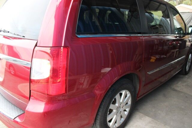 2013 Chrysler Town & Country Touring