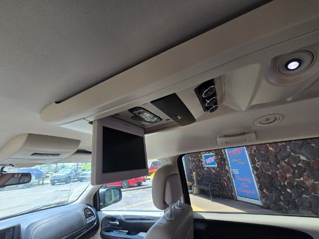 2013 Chrysler Town & Country Touring Saint Joseph MO