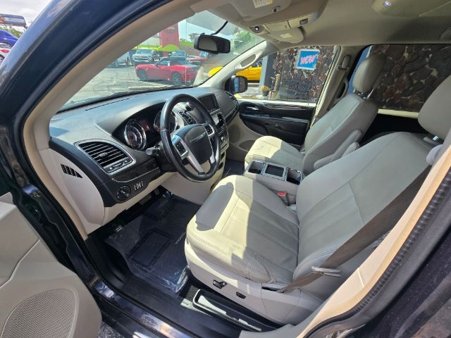 2013 Chrysler Town & Country Touring Saint Joseph MO