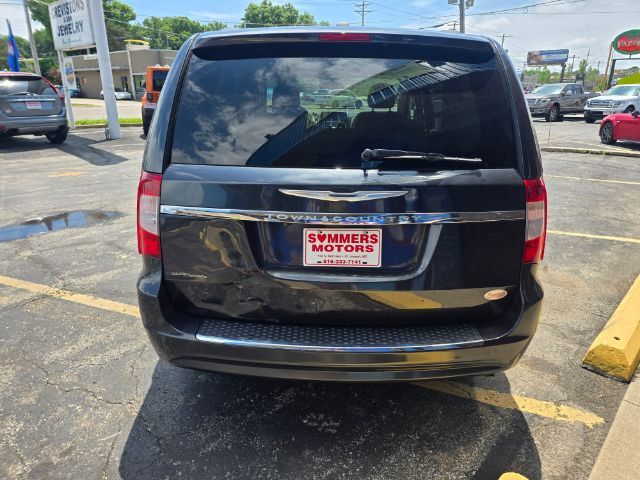 2013 Chrysler Town & Country Touring Saint Joseph MO