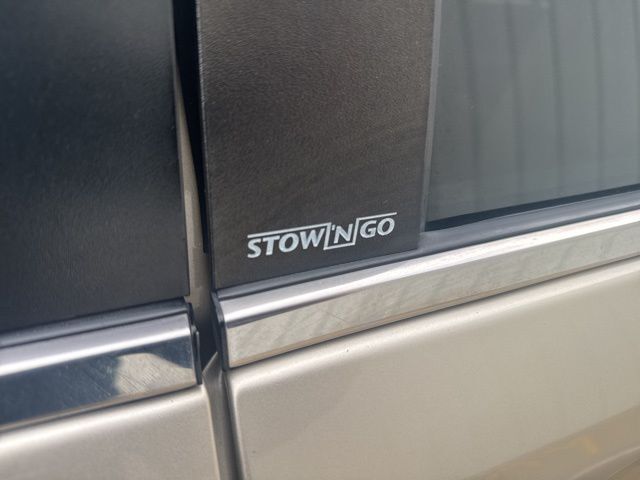 2013 Chrysler Town &amp; Country Touring West Burlington IA