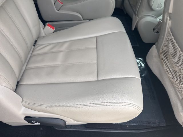 2013 Chrysler Town &amp; Country Touring West Burlington IA