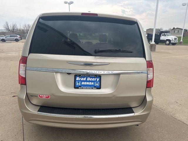 2013 Chrysler Town &amp; Country Touring West Burlington IA