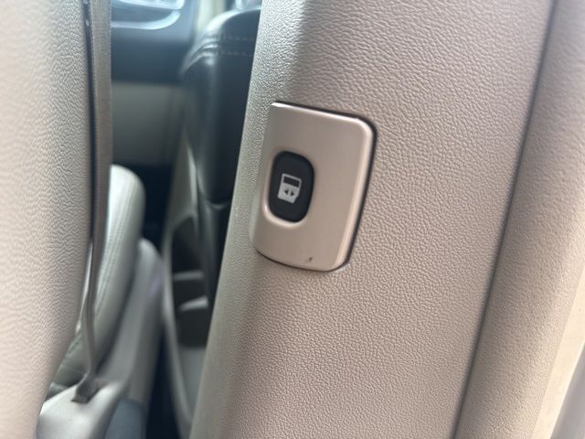 2013 Chrysler Town &amp; Country Touring West Burlington IA