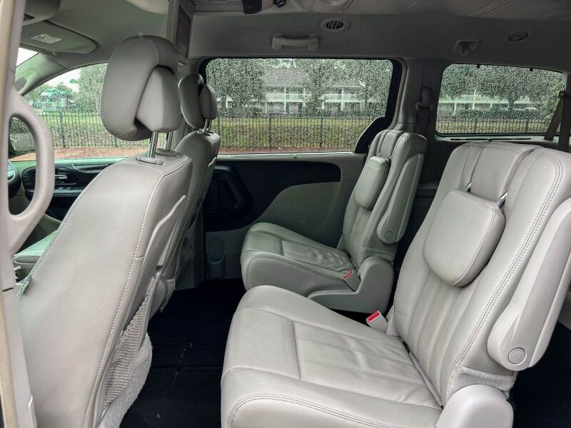 2013 Chrysler Town & Country Touring Wilmington NC