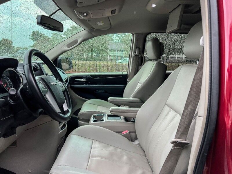 2013 Chrysler Town & Country Touring Wilmington NC