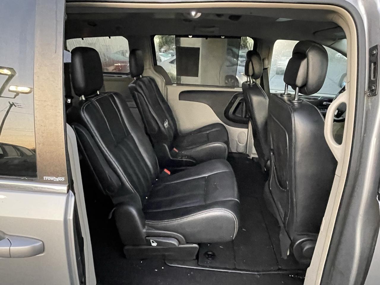 2013 Chrysler Town &amp; Country Touring Alexandria VA