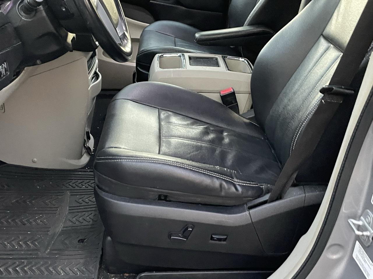 2013 Chrysler Town &amp; Country Touring Alexandria VA