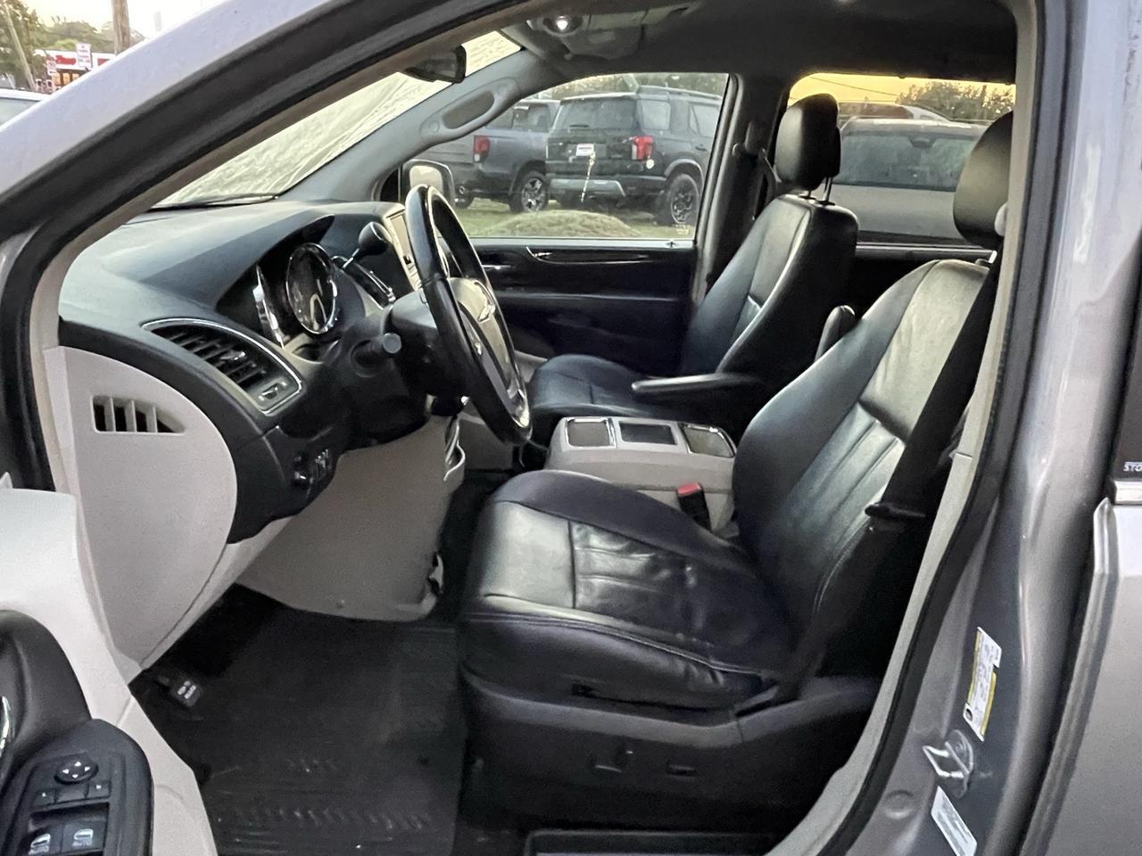 2013 Chrysler Town &amp; Country Touring Alexandria VA