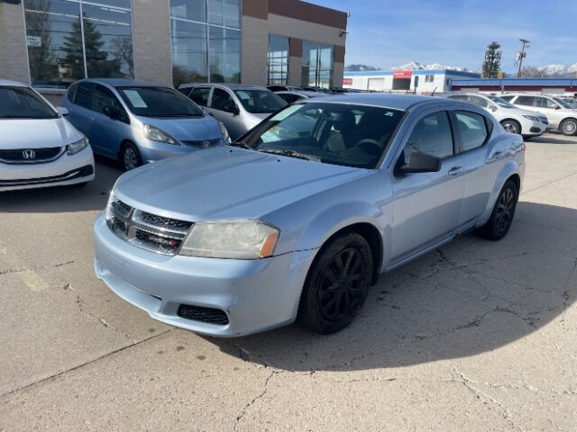 2013 Dodge Avenger Base