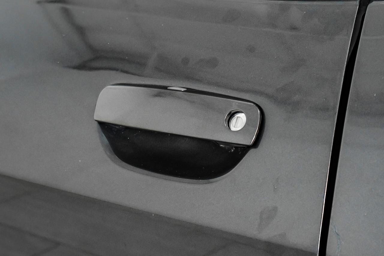 2013 Dodge Challenger R/T PLUS 5.7L HEMI AUTOMATIC NAVIGATION LEATHER HEATED SEATS KEY Carrollton TX