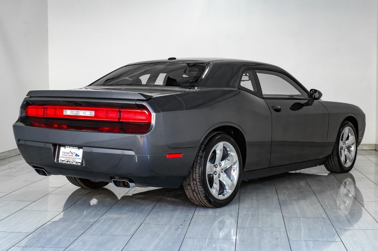 2013 Dodge Challenger R/T PLUS 5.7L HEMI AUTOMATIC NAVIGATION LEATHER HEATED SEATS KEY Carrollton TX