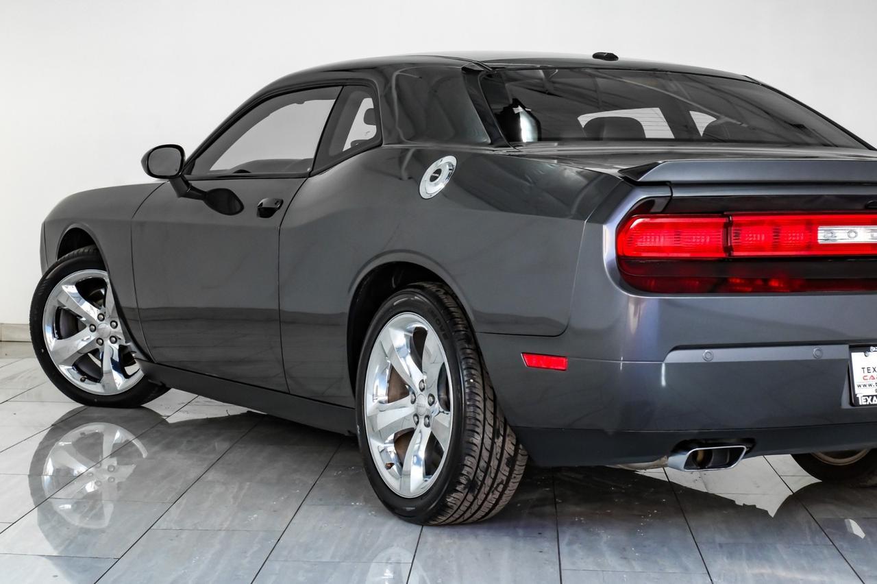 2013 Dodge Challenger R/T PLUS 5.7L HEMI AUTOMATIC NAVIGATION LEATHER HEATED SEATS KEY Carrollton TX