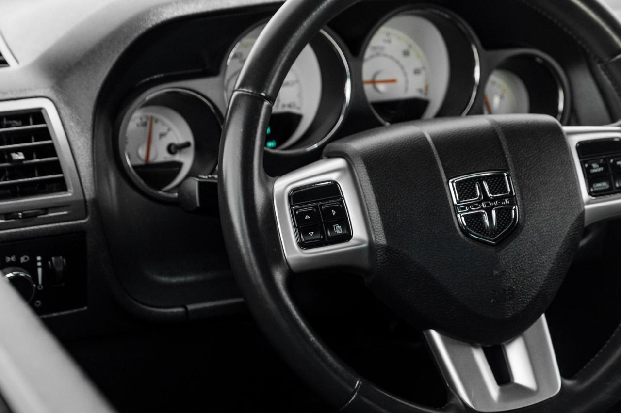 2013 Dodge Challenger SXT AUTOMATIC KEYLESS START POWER DRIVER SEAT CRUISE CONTROL ALLOY WHEELS Carrollton TX