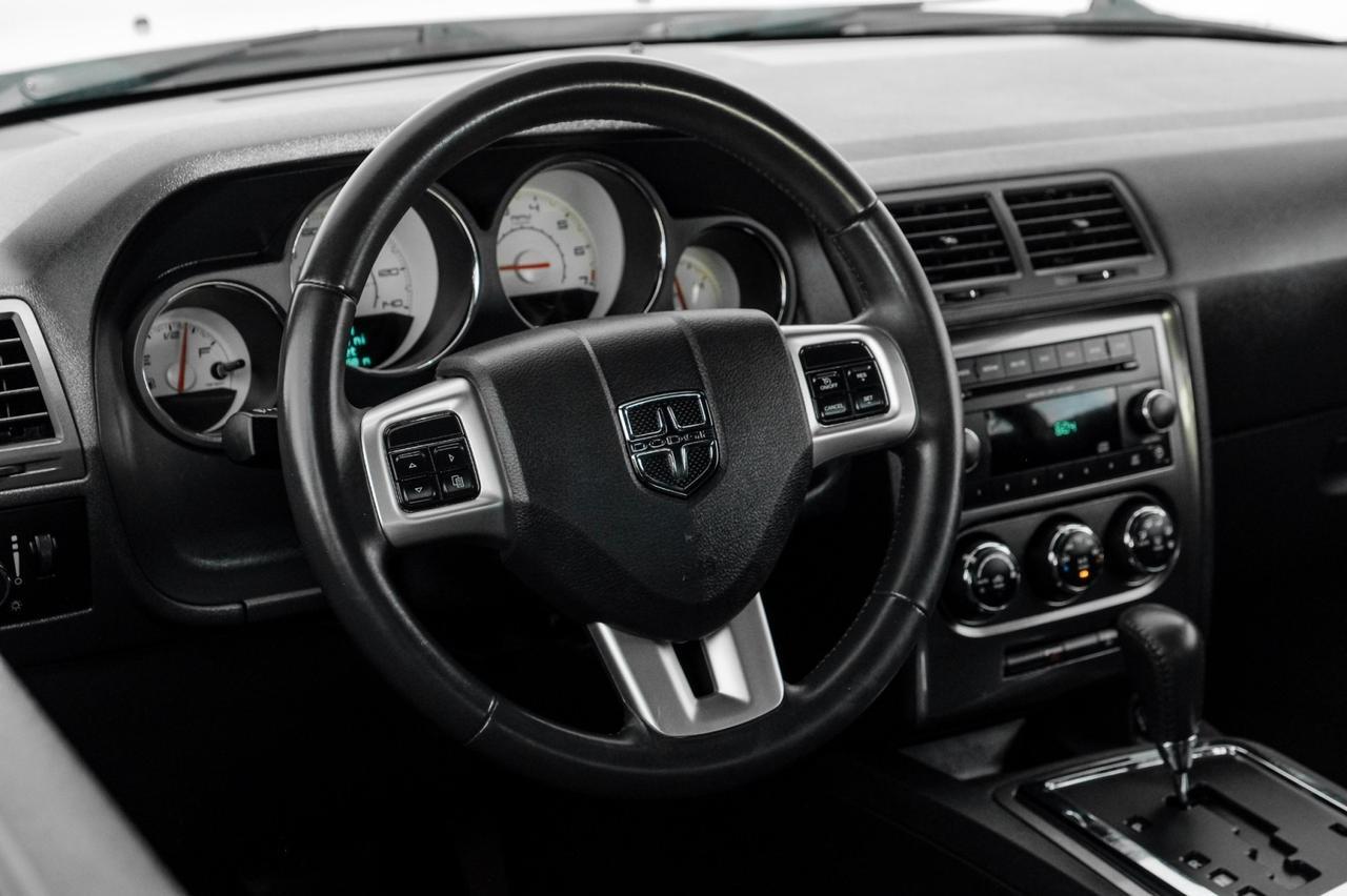 2013 Dodge Challenger SXT AUTOMATIC KEYLESS START POWER DRIVER SEAT CRUISE CONTROL ALLOY WHEELS Carrollton TX