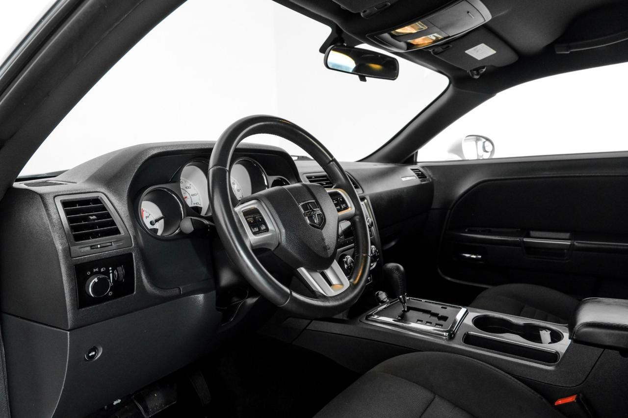 2013 Dodge Challenger SXT AUTOMATIC KEYLESS START POWER DRIVER SEAT CRUISE CONTROL ALLOY WHEELS Carrollton TX