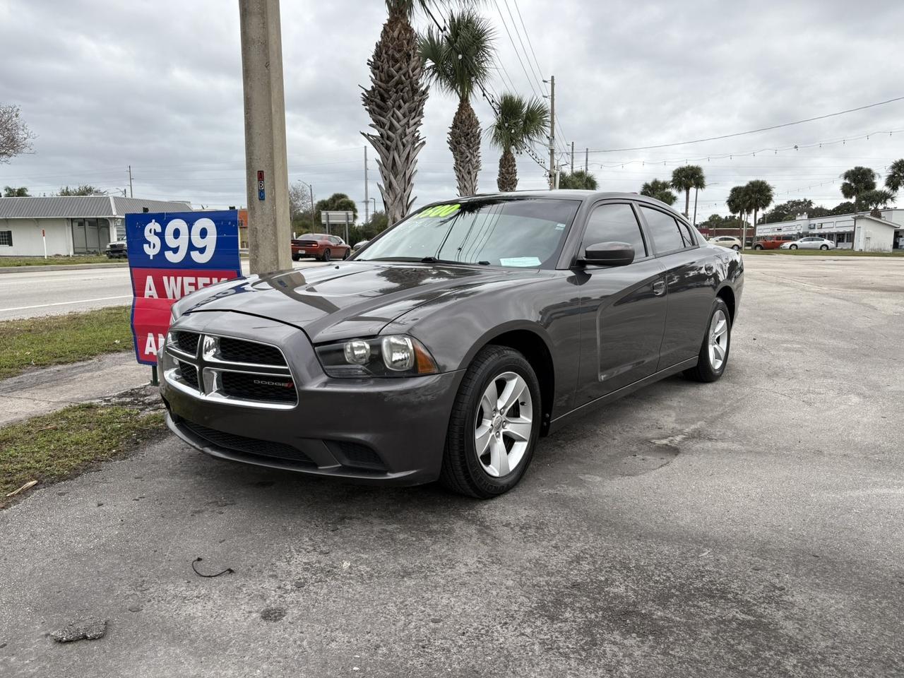 2013 Dodge Charger SE