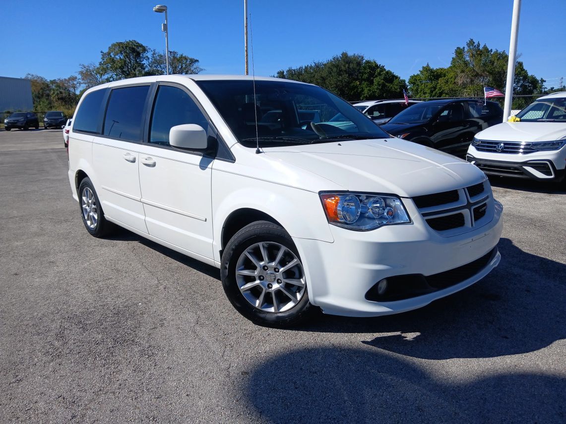 2013 Dodge Grand Caravan Passenger R/T Minivan 4D