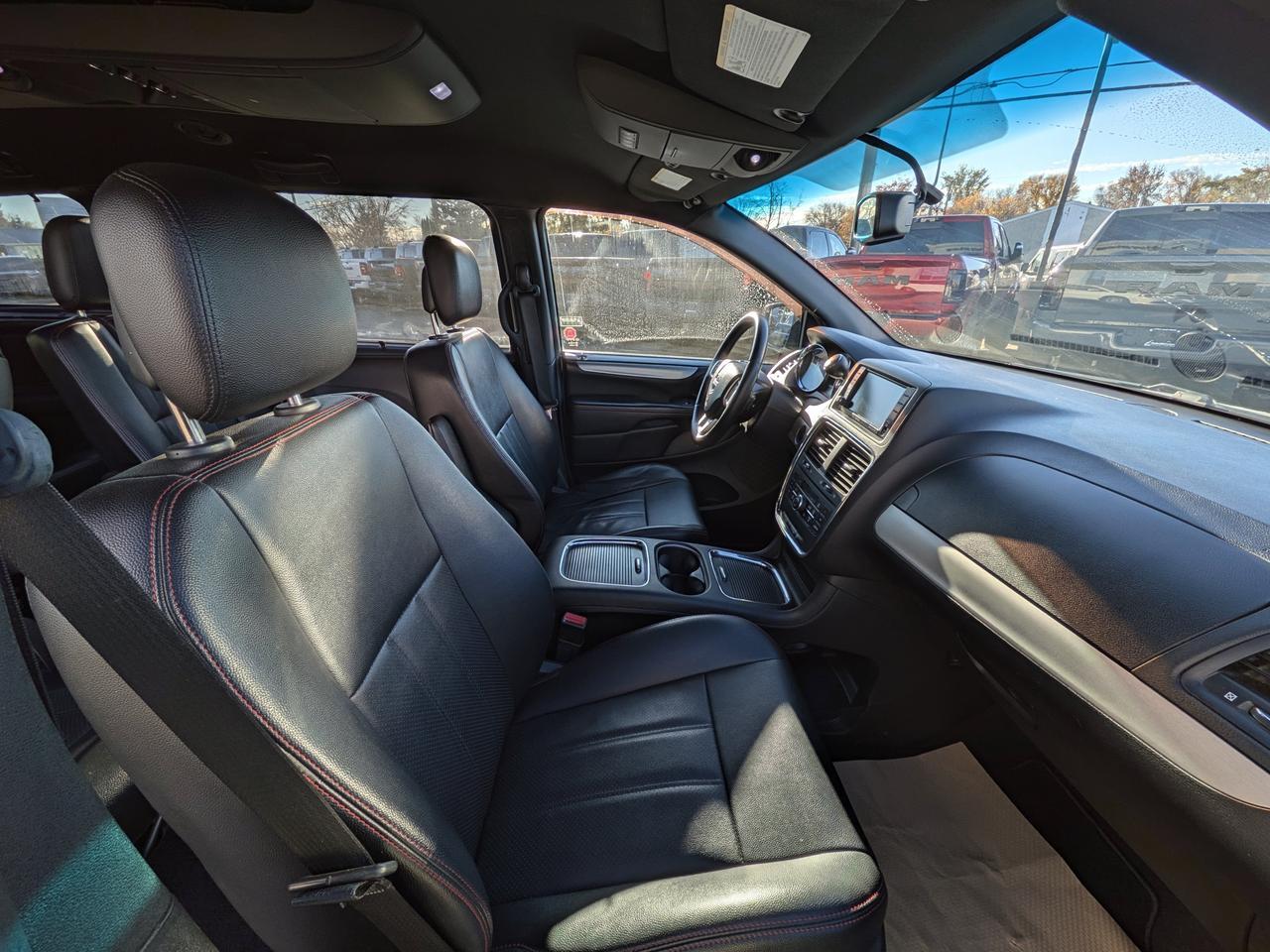2013 Dodge Grand Caravan RT FWD | V6 Pentastar | Stone White | Power Liftgate | Power Sliding Doors | Black Interior Redwater AB