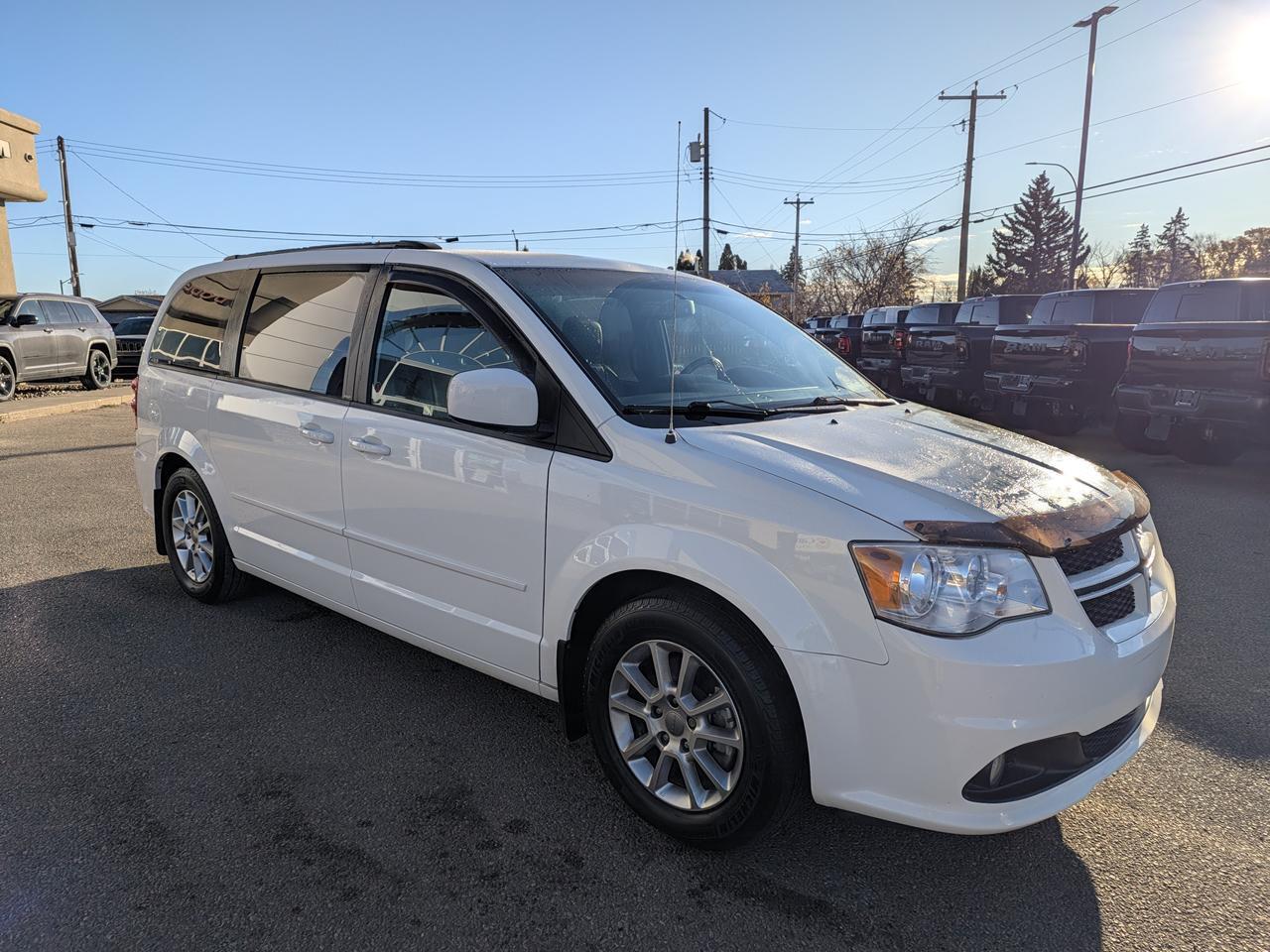 2013 Dodge Grand Caravan RT FWD | V6 Pentastar | Stone White | Power Liftgate | Power Sliding Doors | Black Interior Redwater AB
