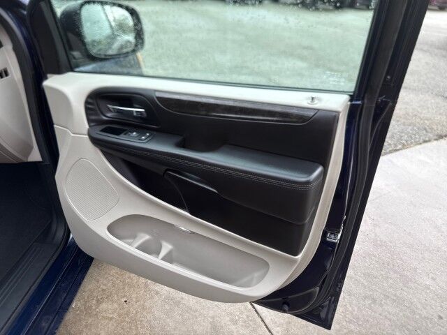 2013 Dodge Grand Caravan SE North Versailles PA