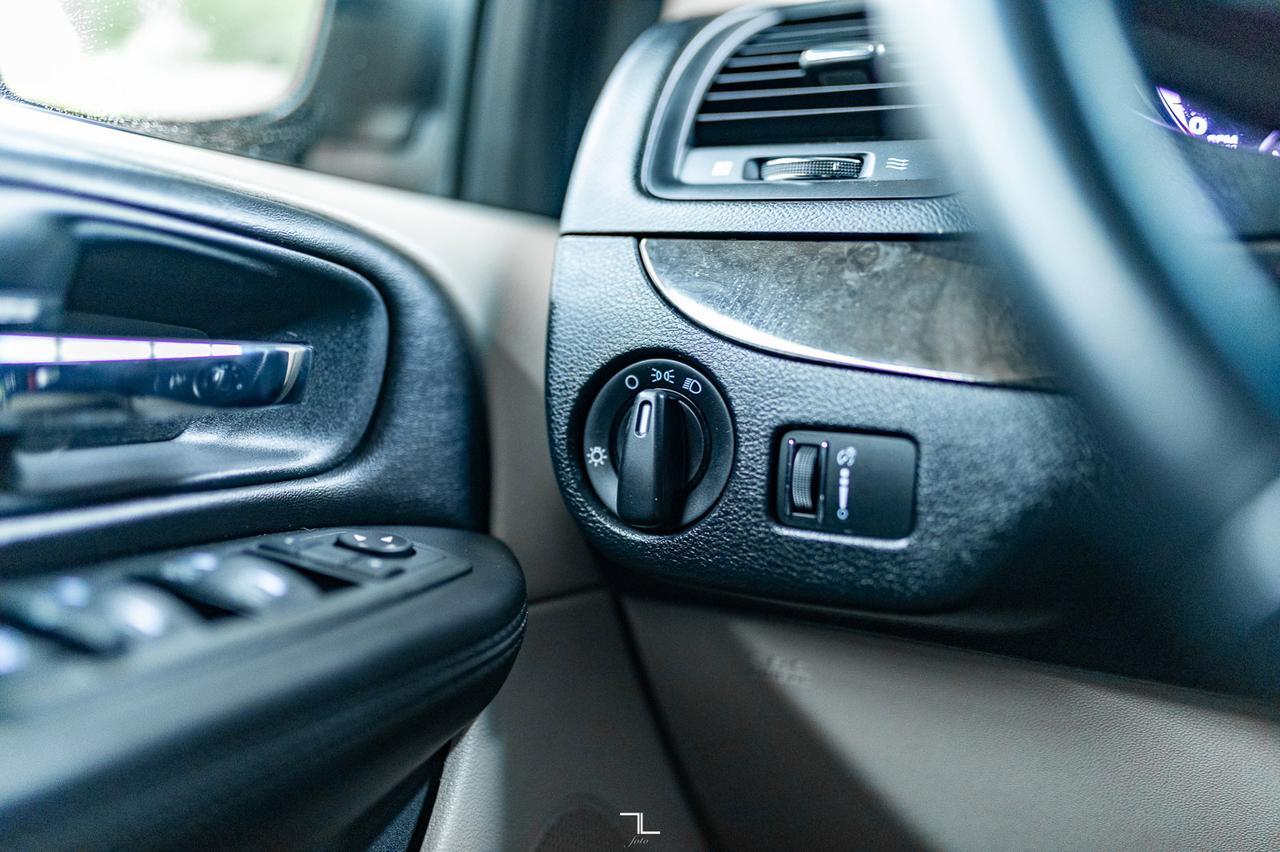 2013 Dodge Grand Caravan SXT DVD Red Deer AB