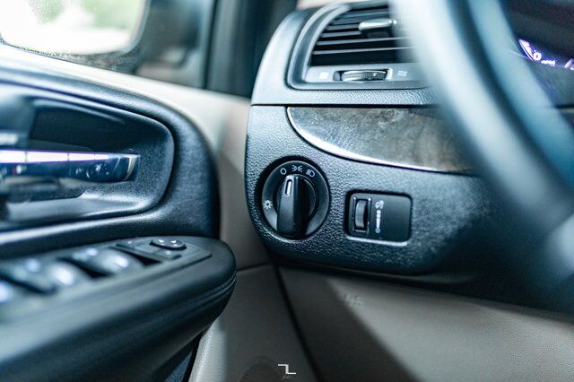 2013 Dodge Grand Caravan SXT DVD Red Deer AB