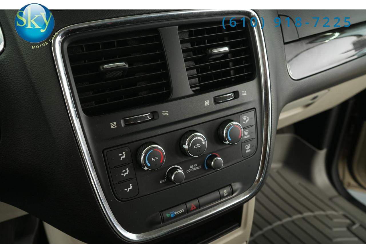 2013 Dodge Grand Caravan SXT Kneelvan Wheelchair Access Ramp West Chester PA