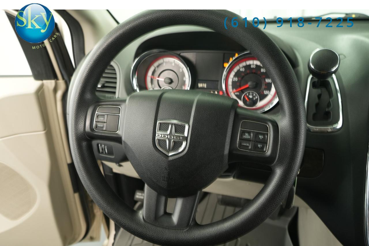 2013 Dodge Grand Caravan SXT Kneelvan Wheelchair Access Ramp West Chester PA