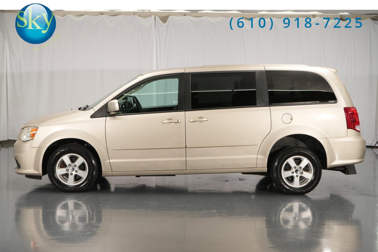 2013 Dodge Grand Caravan SXT Kneelvan Wheelchair Access Ramp