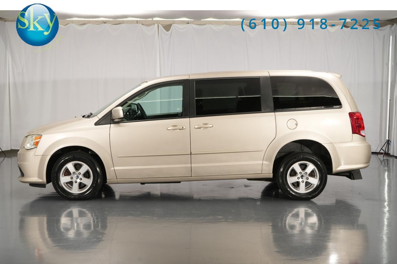 2013 Dodge Grand Caravan SXT Kneelvan Wheelchair Access Ramp