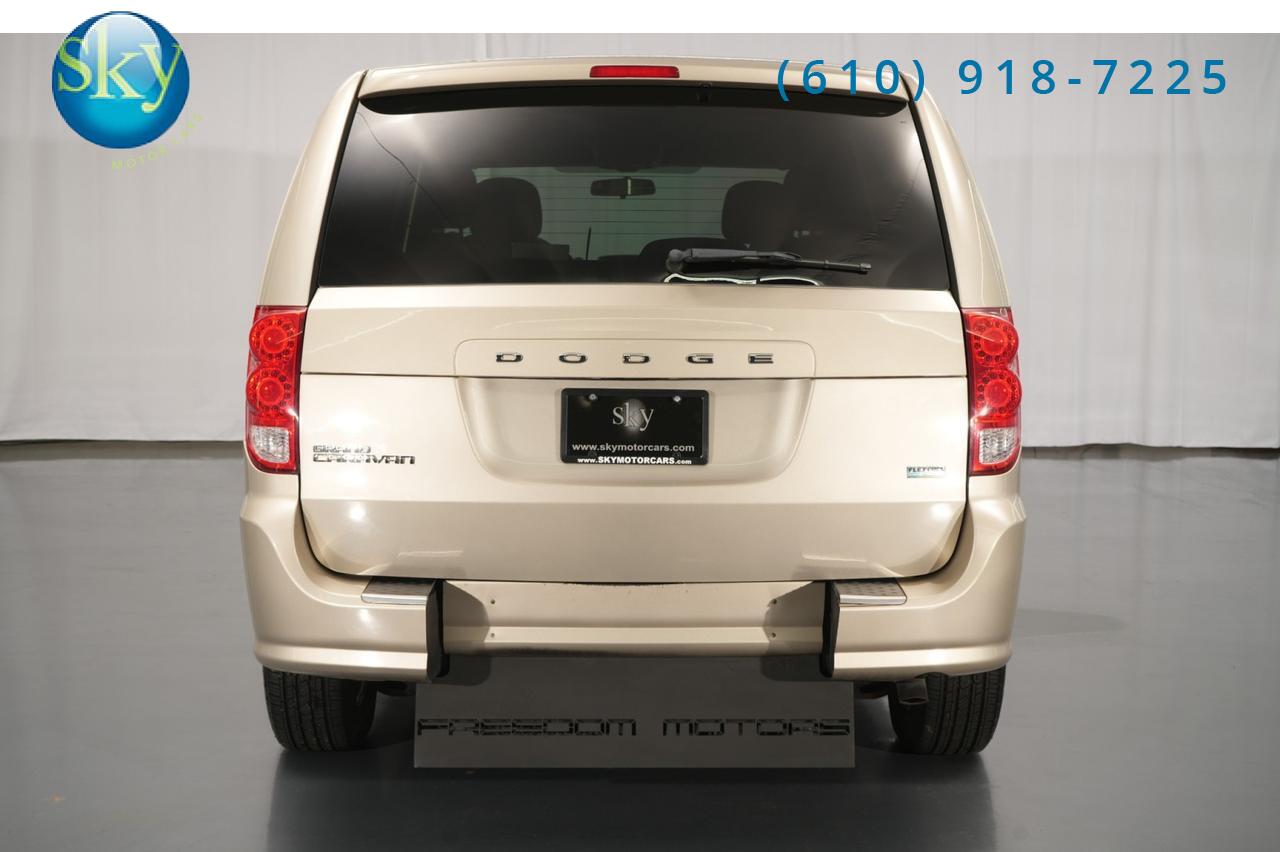 2013 Dodge Grand Caravan SXT Kneelvan Wheelchair Access Ramp West Chester PA