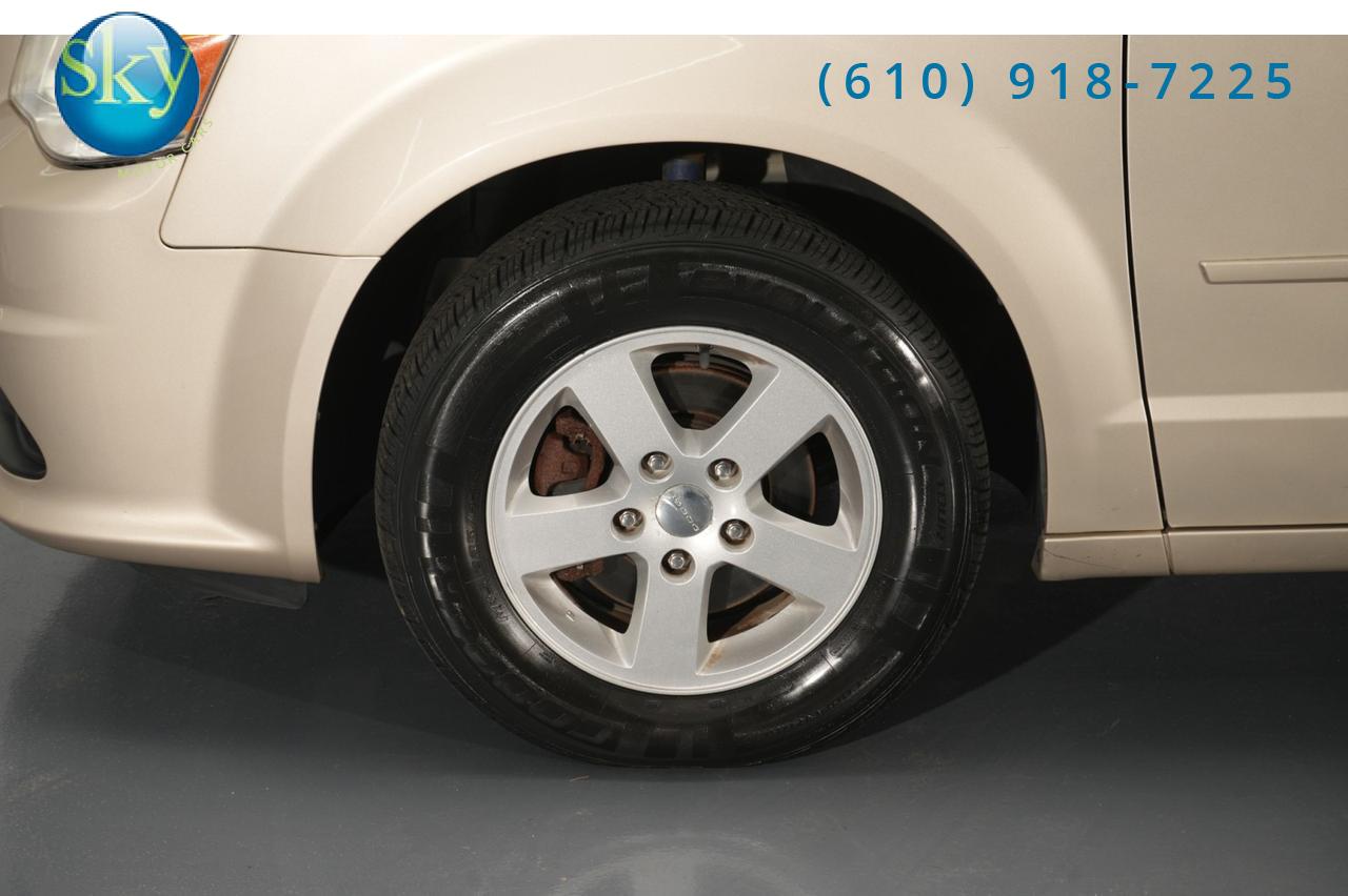 2013 Dodge Grand Caravan SXT Kneelvan Wheelchair Access Ramp West Chester PA