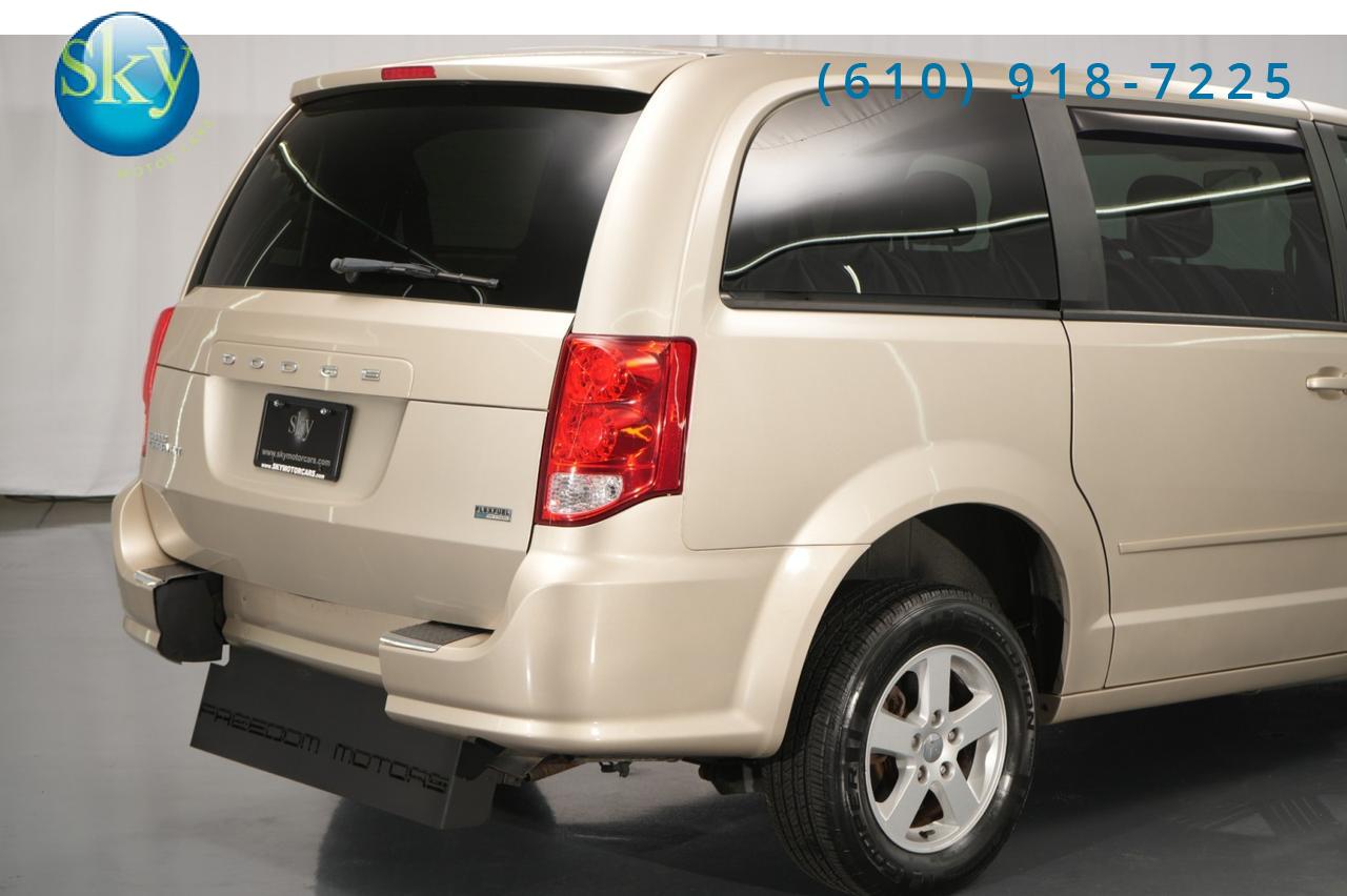 2013 Dodge Grand Caravan SXT Kneelvan Wheelchair Access Ramp West Chester PA