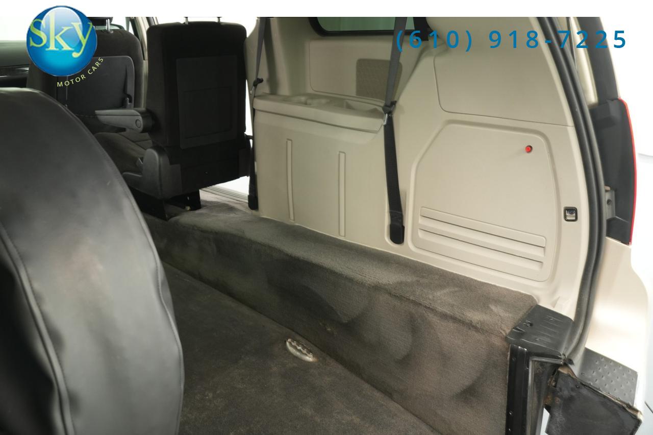 2013 Dodge Grand Caravan SXT Kneelvan Wheelchair Access Ramp West Chester PA