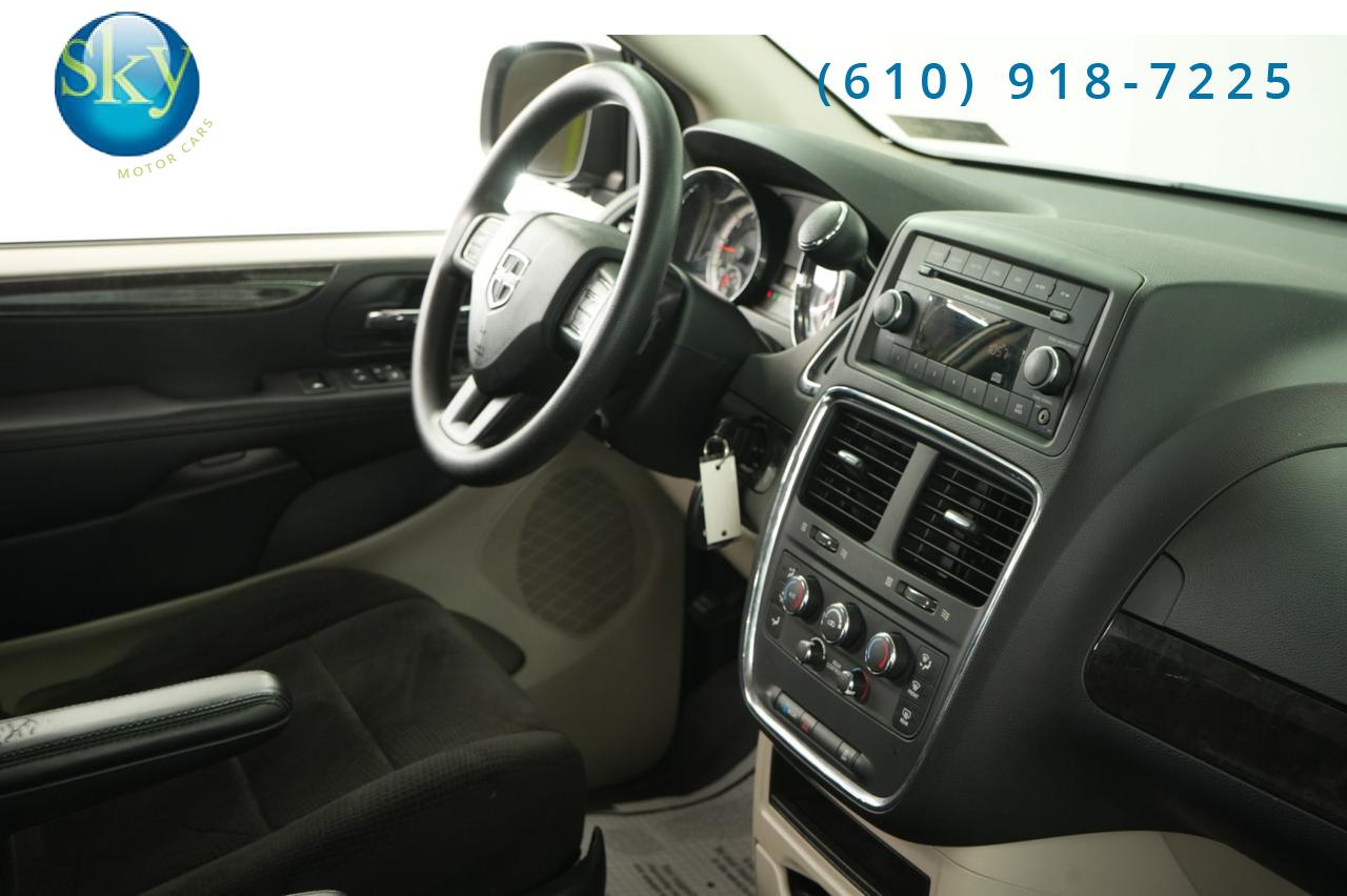 2013 Dodge Grand Caravan SXT Kneelvan Wheelchair Access Ramp West Chester PA