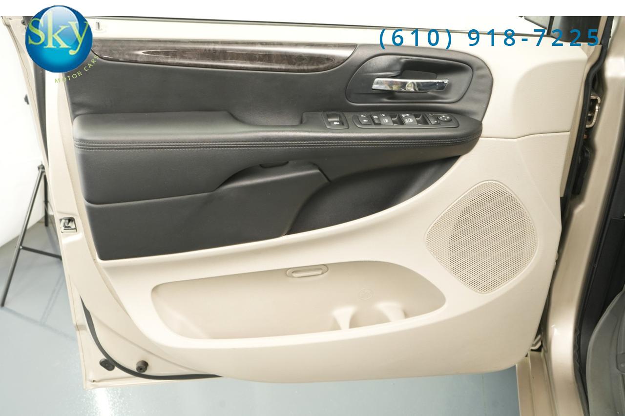 2013 Dodge Grand Caravan SXT Kneelvan Wheelchair Access Ramp West Chester PA