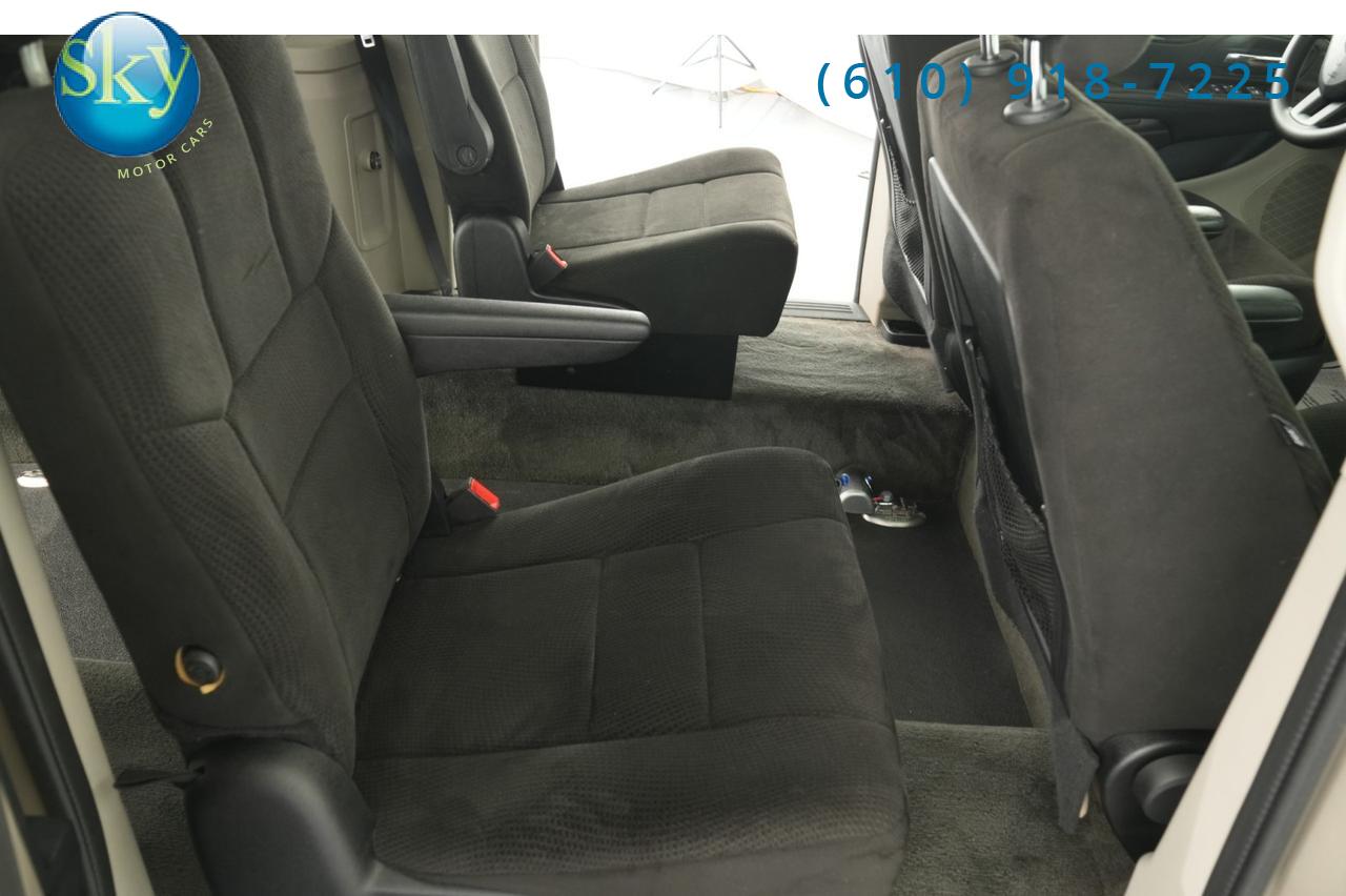 2013 Dodge Grand Caravan SXT Kneelvan Wheelchair Access Ramp West Chester PA