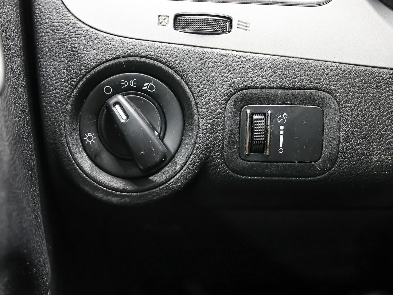 2013 Dodge Journey American Value Package 7-Passenger Cranberry PA