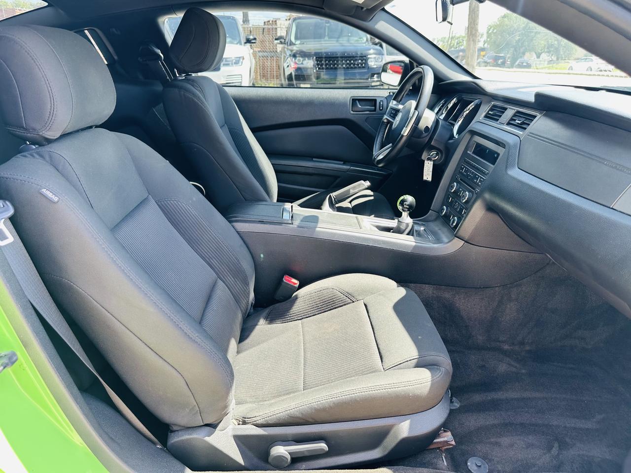 2013 FORD Mustang GT Premium BOSS 302  6-Speed Manual Dallas TX