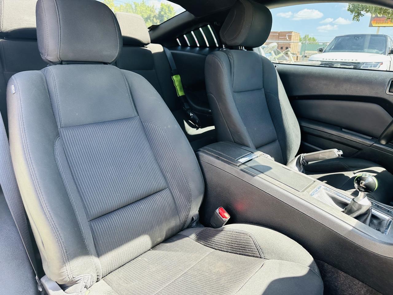 2013 FORD Mustang GT Premium BOSS 302  6-Speed Manual Dallas TX